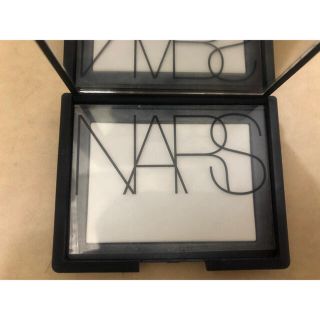 週末お値下げ☆NARS セッティングパウダー(フェイスパウダー)