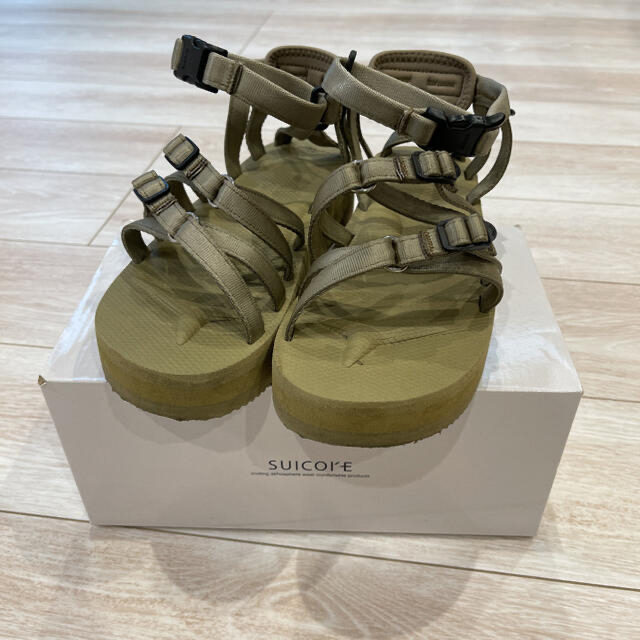 FRAY I.D(フレイアイディー)のFRAY I.D × SUICOKE 別注 サンダル レディースの靴/シューズ(サンダル)の商品写真