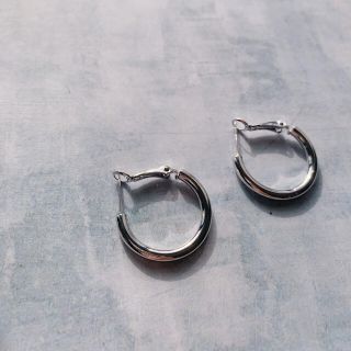 トゥデイフル(TODAYFUL)のシルバーシンプルフープピアス(ピアス)