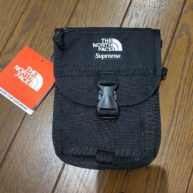 Supreme(シュプリーム)のsupreme the north face RTG utility pouch メンズのバッグ(ショルダーバッグ)の商品写真