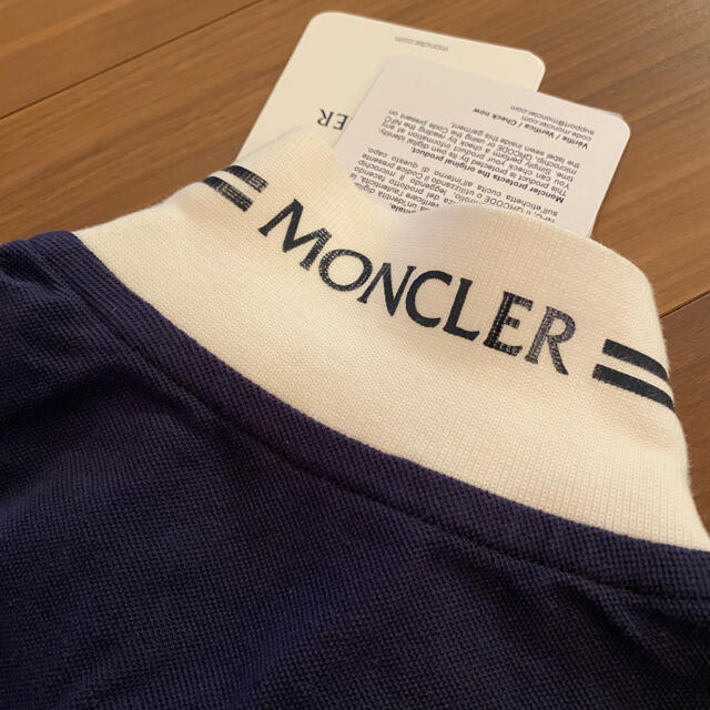 MONCLER(モンクレール)の【新品】MONCLER モンクレール ロゴ ポロシャツ 14Y レディースのトップス(ポロシャツ)の商品写真