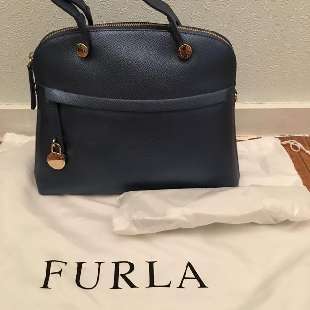 Furla(フルラ)の期間限定値下げ！送料込＊新品パイパー フルラ  2way レディースのバッグ(ショルダーバッグ)の商品写真