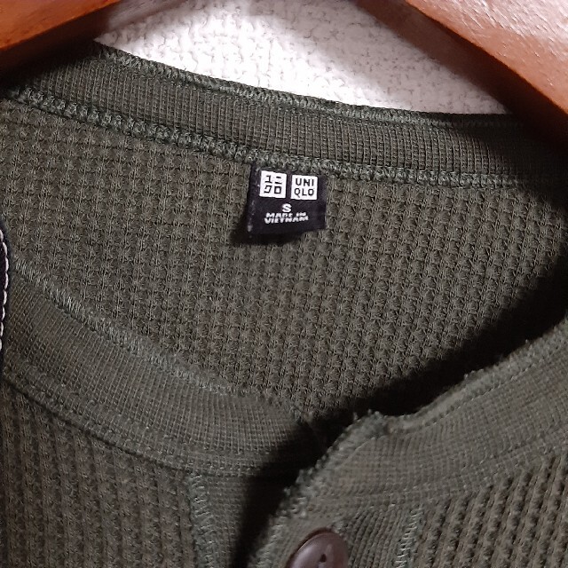 UNIQLO(ユニクロ)のワッフルT　ヘンリーネック　メンズS メンズのトップス(Tシャツ/カットソー(七分/長袖))の商品写真