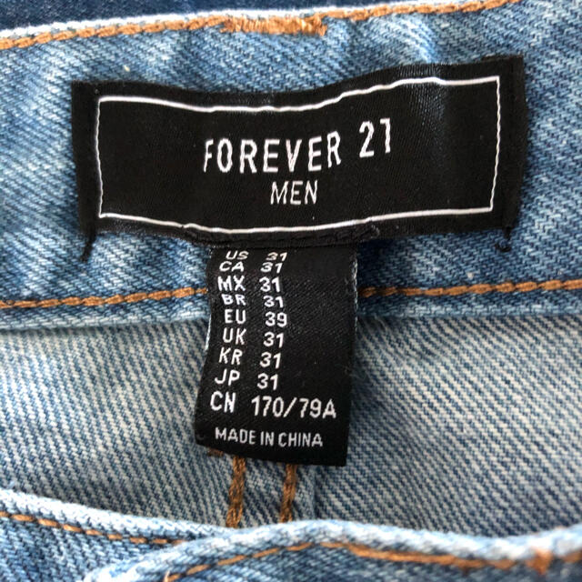 FOREVER 21(フォーエバートゥエンティーワン)のFOREVER21 メンズ【新品】デニム　短パン　ハーフパンツ メンズのパンツ(ショートパンツ)の商品写真