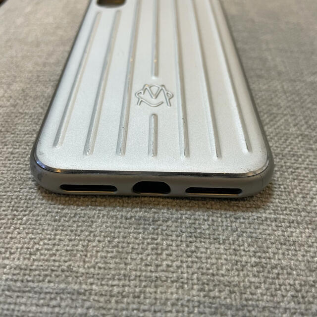 RIMOWA(リモワ)のRIMOWA iPhone10用アルミケース スマホ/家電/カメラのスマホアクセサリー(iPhoneケース)の商品写真