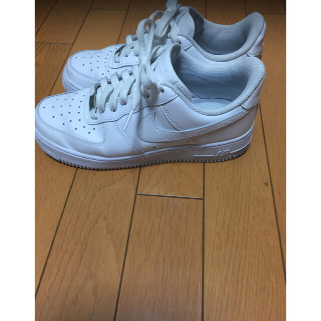 NIKE(ナイキ)のナイキ エアフォース1  NIKE AIR FORCE 1 ホワイト 美品 レディースの靴/シューズ(スニーカー)の商品写真