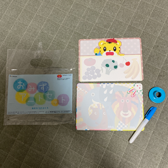neneko様用DAISO シールブック3冊セット+おみずアートセット キッズ/ベビー/マタニティのおもちゃ(知育玩具)の商品写真