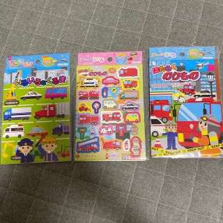 neneko様用DAISO シールブック3冊セット+おみずアートセット(知育玩具)