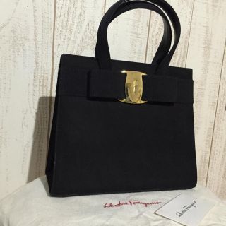 サルヴァトーレフェラガモ(Salvatore Ferragamo)の芸能人愛用 フェラガモ 正規 ハンドバッグ(ハンドバッグ)