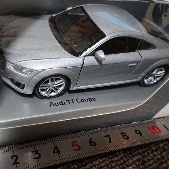 AUDI(アウディ)のアウディTT 1/38 ミニチュアカー エンタメ/ホビーのおもちゃ/ぬいぐるみ(ミニカー)の商品写真