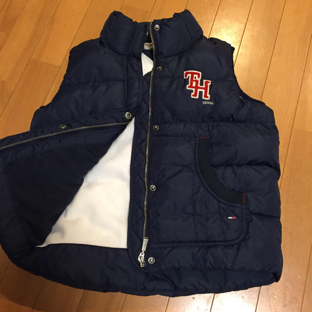 TOMMY HILFIGER(トミーヒルフィガー)のTommy Hilfiger Sサイズ 中綿ベスト レディースのジャケット/アウター(ダウンベスト)の商品写真