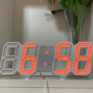 デジタル時計　オレンジライト　USB充電式/電池式　対応可(置時計)