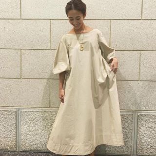 ロペ(ROPE’)のcharaa 様専用⭐︎ROPE×神山まりあコラボ　袖バルーンワンピース(ロングワンピース/マキシワンピース)