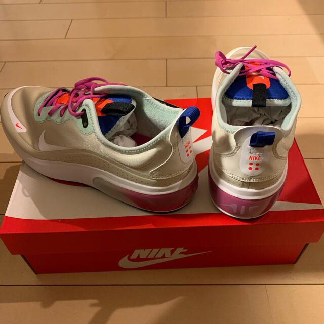 NIKE(ナイキ)の【Can様専用】Nike Air Max Dia Women's Shoe レディースの靴/シューズ(スニーカー)の商品写真