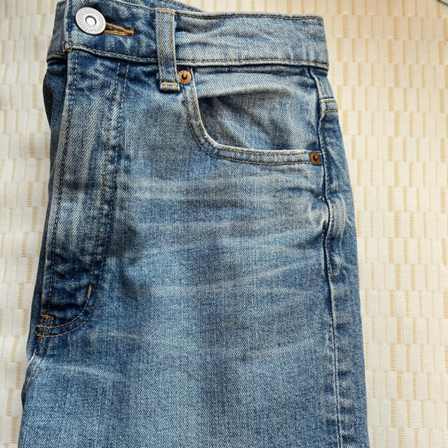 moussy(マウジー)のmoussy plain jeans straight slim 26 レディースのパンツ(デニム/ジーンズ)の商品写真