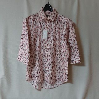 【新品】五分袖カジュアルシャツ　花柄(レッド)　L(シャツ)