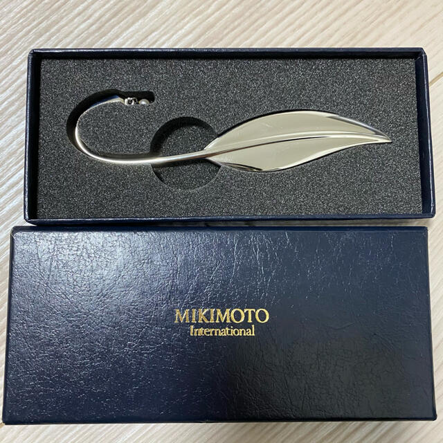 MIKIMOTO(ミキモト)のミキモト パール リーフ ブックマーカー ハンドメイドの文具/ステーショナリー(しおり/ステッカー)の商品写真