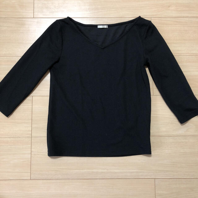 黒カットソー レディースのトップス(Tシャツ(長袖/七分))の商品写真