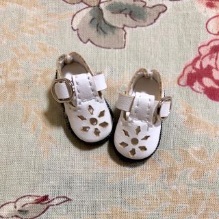 4ページ目 人形 ホワイト 白色系 の通販 6 000点以上 ハンドメイド お得な新品 中古 未使用品のフリマならラクマ 4ページ目 人形 ホワイト 白色系 の通販 6 000点以上 ハンドメイド お得な新品 中古 未使用品のフリマならラクマ