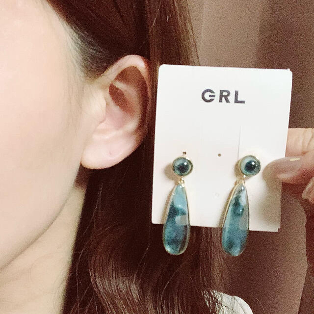 GRL(グレイル)の【処分価格】ティアドロップモチーフピアス GRL ピアス レディースのアクセサリー(ピアス)の商品写真