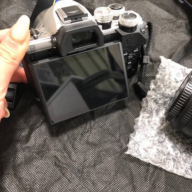 ミラーレス一眼専用出品　OM-D E-M10 Mark II ズームレンズ付き