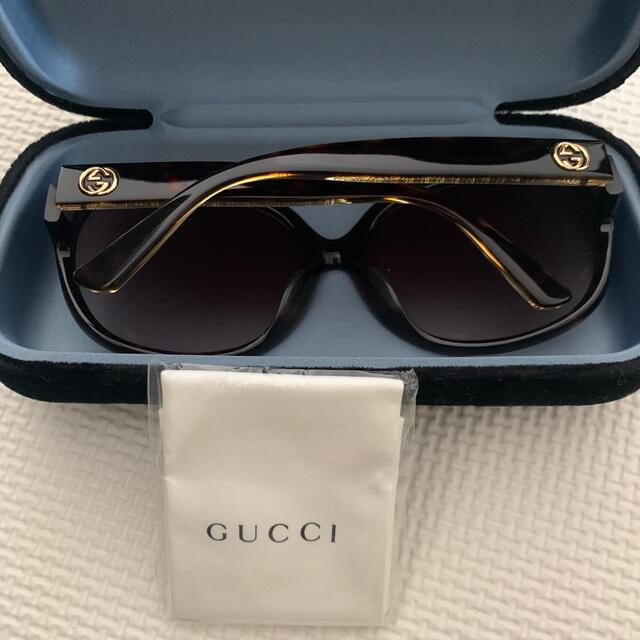 Gucci(グッチ)のGUCCI サングラス　新品 レディースのファッション小物(サングラス/メガネ)の商品写真