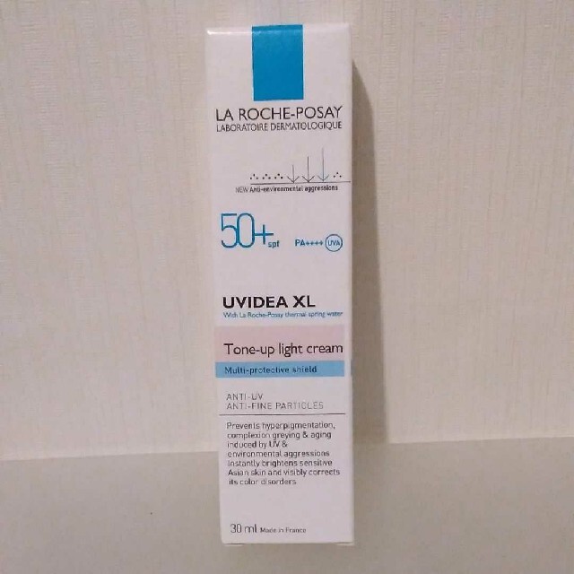 LA ROCHE-POSAY(ラロッシュポゼ)の新品　ラロッシュポゼ　トーンアップライト コスメ/美容のベースメイク/化粧品(化粧下地)の商品写真