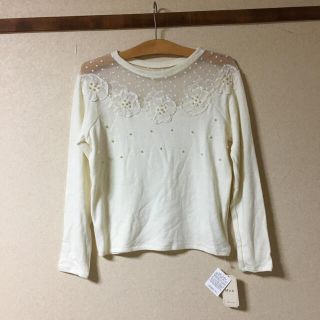 ミーア(MIIA)の●新品 MIIA ミーア 花モチーフ チュールレース 刺繍 ニットカットソー(カットソー(長袖/七分))