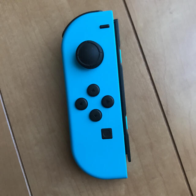 Nintendo Switch(ニンテンドースイッチ)のミヤ様専用　ジャンク　Switch Joy-Con (L) ネオンブルー  エンタメ/ホビーのゲームソフト/ゲーム機本体(家庭用ゲーム機本体)の商品写真