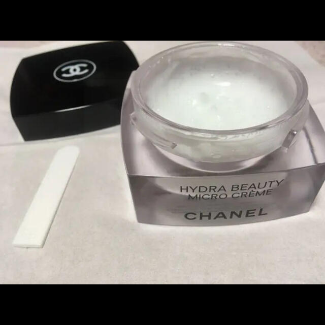 CHANEL(シャネル)のシャネル イドゥラ ハイドロ ビューティ マイクロクリーム 保湿クリーム 50g コスメ/美容のスキンケア/基礎化粧品(フェイスクリーム)の商品写真