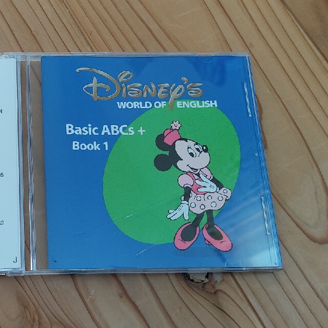 Disney(ディズニー)の値下げしました![DWE]ディズニー英語システム　絵本·CDフルセット キッズ/ベビー/マタニティのおもちゃ(知育玩具)の商品写真