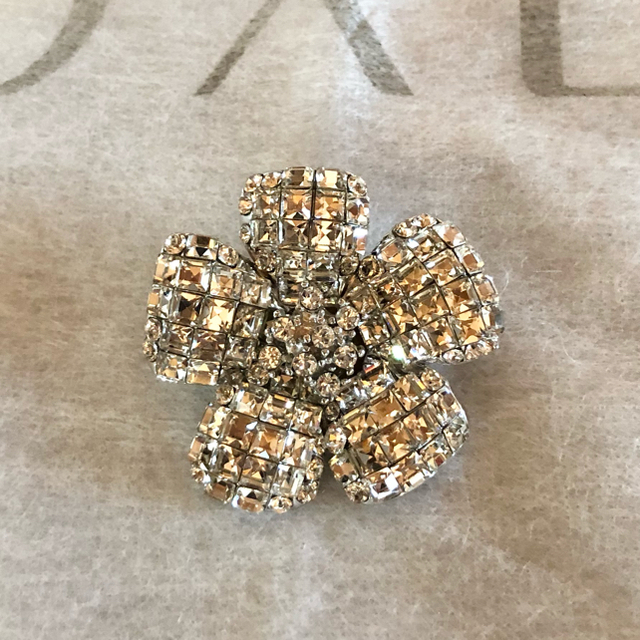 値下げ☆FOXEYフォクシー☆FlowerBroochお花のブローチ♪クリア新品