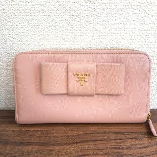 プラダ(PRADA)のPRADA リボン　ラウンドファスナー　長財布(財布)