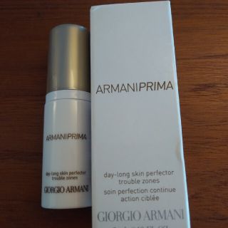 アルマーニ(Armani)の試供品　アルマーニ　プリマデイロングスキンオプティマイザー　5ml(サンプル/トライアルキット)