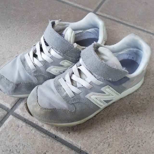 New Balance ニューバランス キッズ グレー スニーカー 靴 New Balance 女の子の通販 By Ruru S Shop ニューバランスならラクマ New Balance ニューバランス キッズ グレー スニーカー 靴 New Balance 女の子の通販 By Ruru S Shop ニューバランスならラクマ