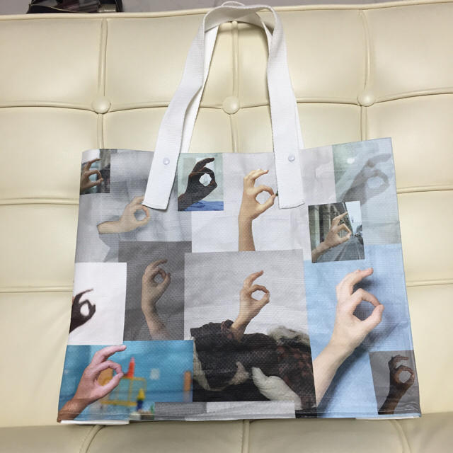 Maison Martin Margiela(マルタンマルジェラ)の送料込 MM6 ショップバッグ 大 レディースのバッグ(ショップ袋)の商品写真