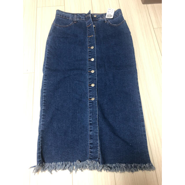 FOREVER 21(フォーエバートゥエンティーワン)の新品未使用タグ付き！Forever21 デニムスカート レディースのスカート(ロングスカート)の商品写真