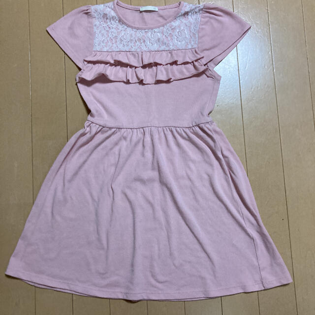 GU girlsワンピース　120 キッズ/ベビー/マタニティのキッズ服女の子用(90cm~)(ワンピース)の商品写真