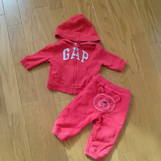 babyGAP(ベビーギャップ)のGAPベビー50㎝ キッズ/ベビー/マタニティのベビー服(~85cm)(パンツ)の商品写真