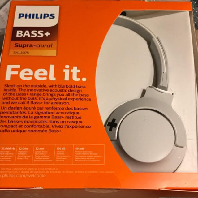 PHILIPS(フィリップス)のPHILIPSフィリップスBass+ SHL3075WTヘッドホン マイク付 スマホ/家電/カメラのオーディオ機器(ヘッドフォン/イヤフォン)の商品写真