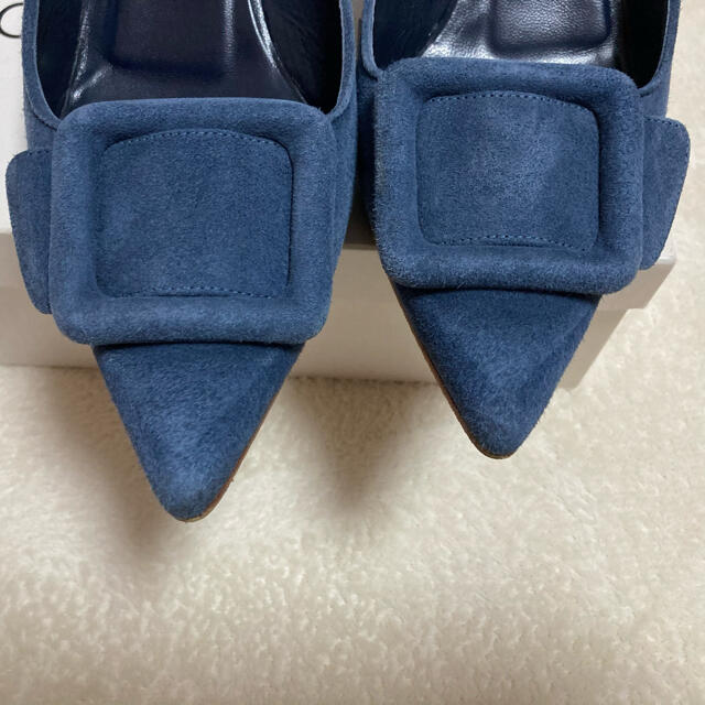 MANOLO BLAHNIK(マノロブラニク)の美品！マノロブラニク メイセール スエード　35.5/22.5cm 定価12万円 レディースの靴/シューズ(ハイヒール/パンプス)の商品写真