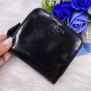 プラダ(PRADA)の✨中美品✨PRADA プラダ コンパクトウォレット 2つ折り財布(財布)