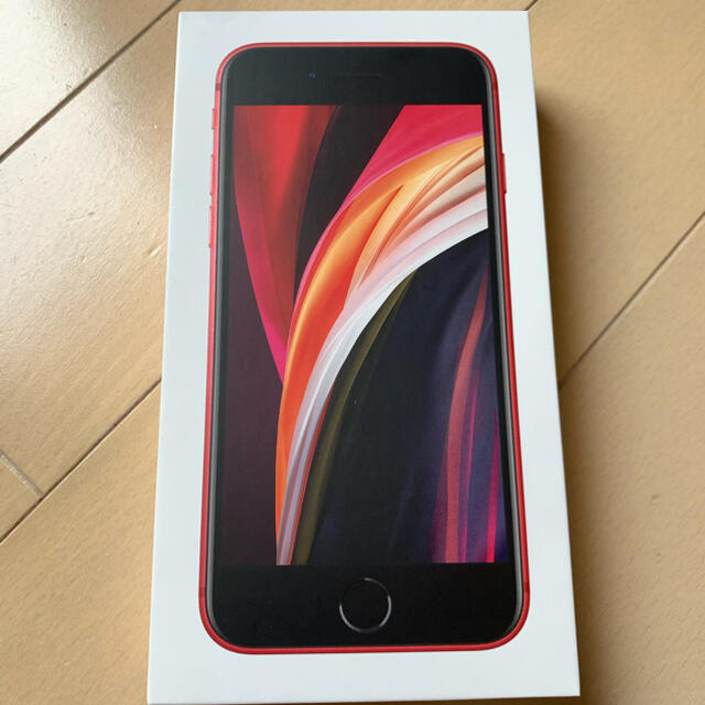 iPhone(アイフォーン)のiPhonese2 本体 64gb アップル iPhone 第二世代 赤1台　 スマホ/家電/カメラのスマートフォン/携帯電話(スマートフォン本体)の商品写真