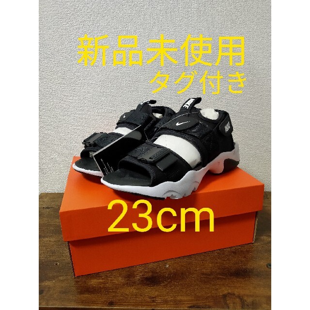 NIKE(ナイキ)のちろ様専用 NIKE ナイキ ウィメンズ キャニオン サンダル 23.0cm レディースの靴/シューズ(サンダル)の商品写真