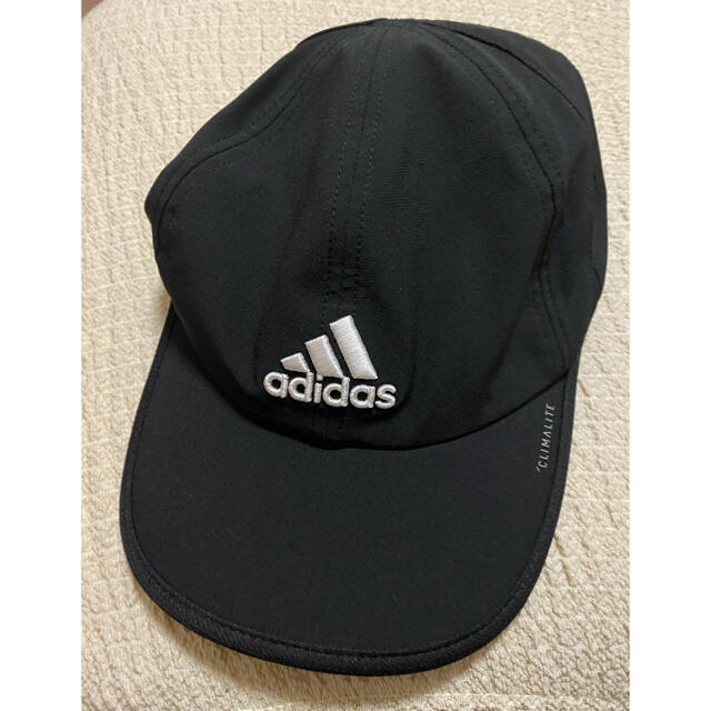 adidas(アディダス)の値下！美品☆ adidas キャップ　ブラック メンズの帽子(キャップ)の商品写真