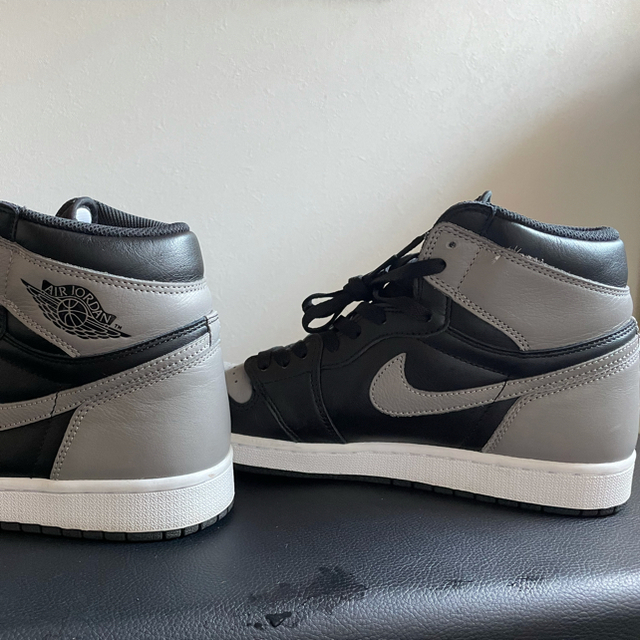 NIKE(ナイキ)のAIR JORDAN 1 RETRO HIGH OG SHADOW メンズの靴/シューズ(スニーカー)の商品写真