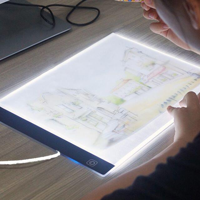 トレース台 LED A4 薄型トレーサー USB 明るさ調節 写し書き 転写 エンタメ/ホビーのアート用品(その他)の商品写真