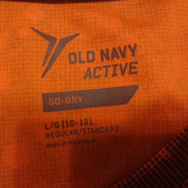 Old Navy(オールドネイビー)のOLD NAVY スポーツ Tシャツ キッズ/ベビー/マタニティのキッズ服男の子用(90cm~)(Tシャツ/カットソー)の商品写真