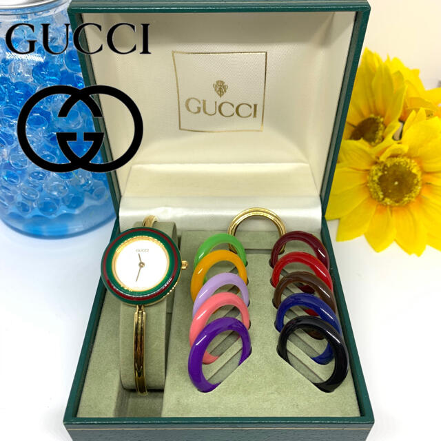 Gucci(グッチ)のグッチ　チェンジベゼル  12色完備　廃盤品　レアカラー有り　新品電池＋箱付き☆ レディースのファッション小物(腕時計)の商品写真