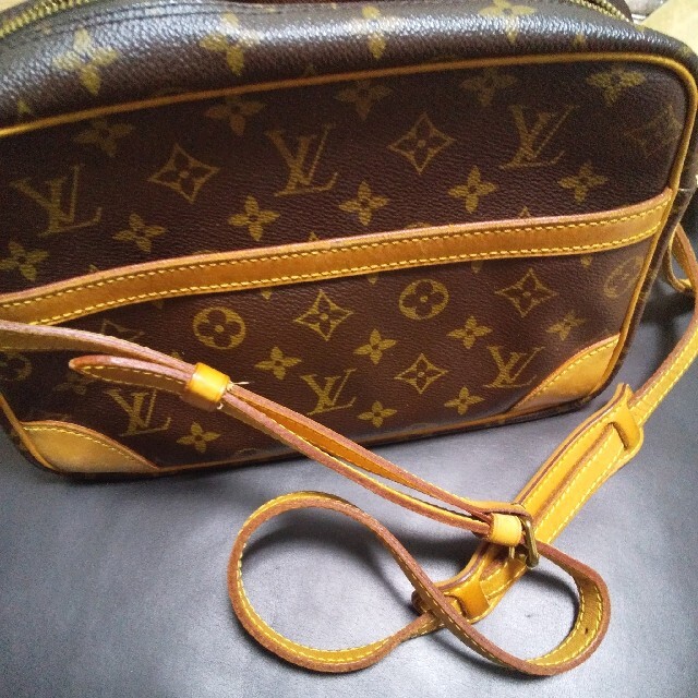 LOUIS VUITTON(ルイヴィトン)のLOUIS VUITTON  ショルダーバッグ レディースのバッグ(ショルダーバッグ)の商品写真